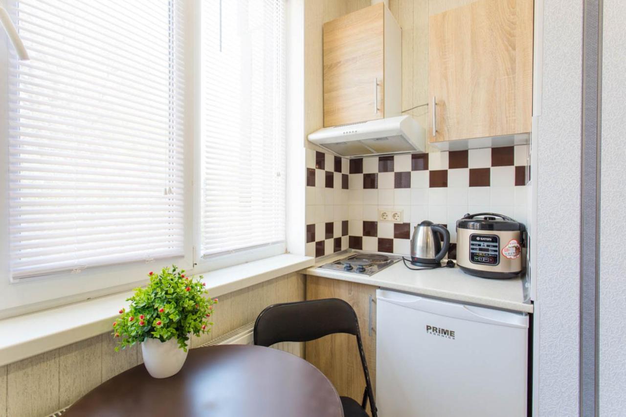 Well Located Studio - Yaroslavska Str. 21 Apartment Kharkiv Bagian luar foto