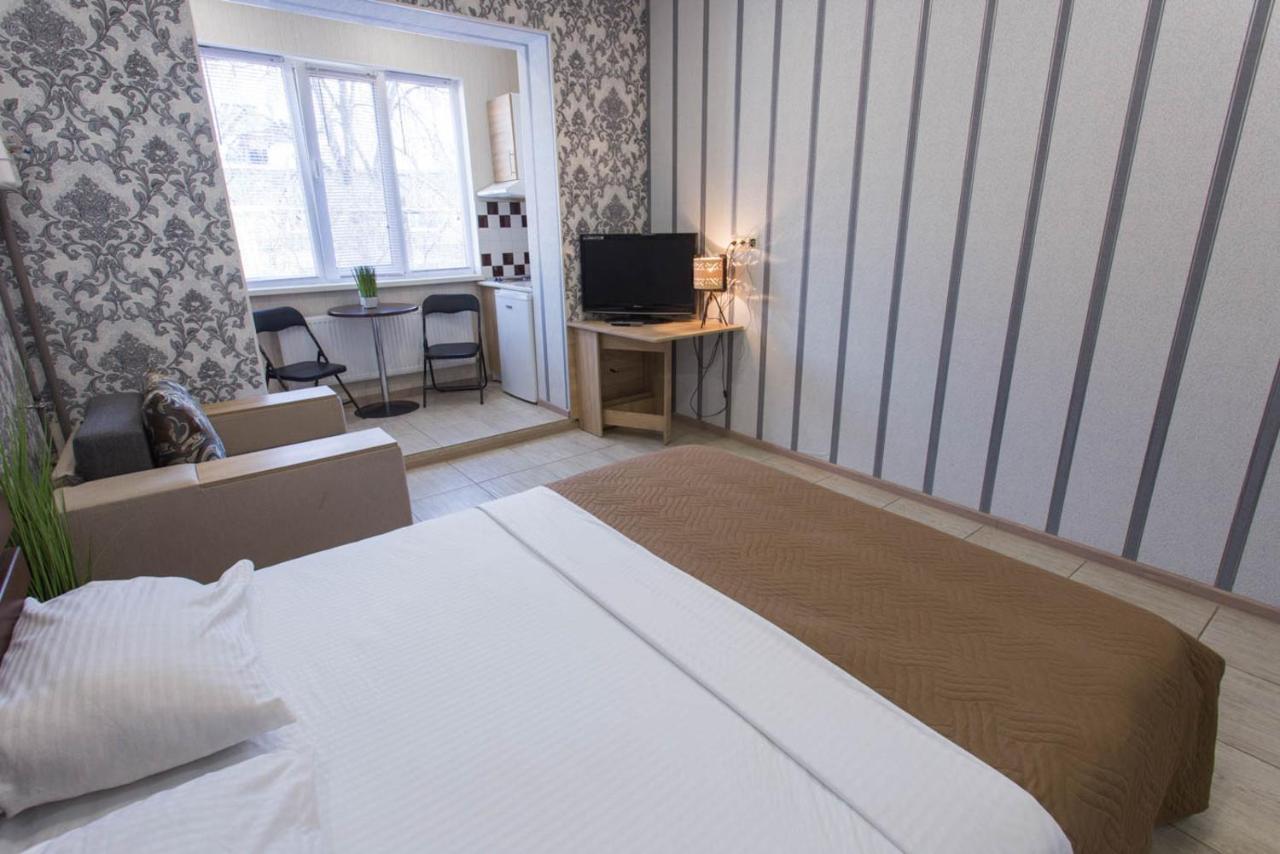 Well Located Studio - Yaroslavska Str. 21 Apartment Kharkiv Bagian luar foto