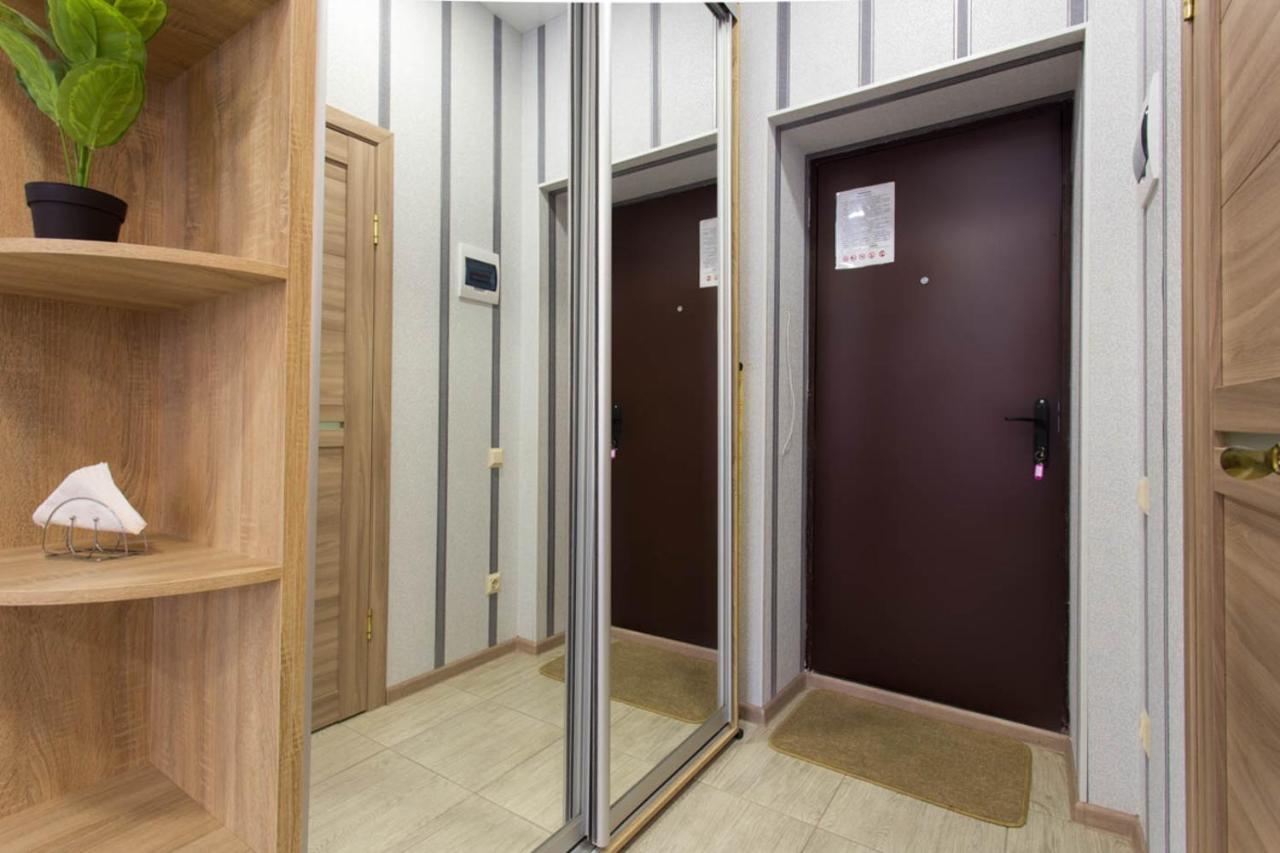 Well Located Studio - Yaroslavska Str. 21 Apartment Kharkiv Bagian luar foto