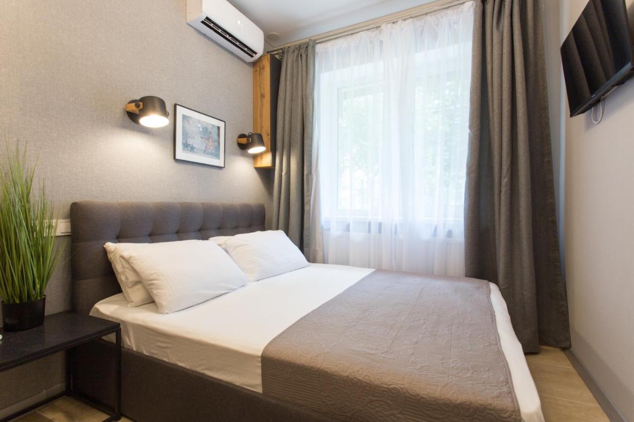 Well Located Studio - Yaroslavska Str. 21 Apartment Kharkiv Bagian luar foto