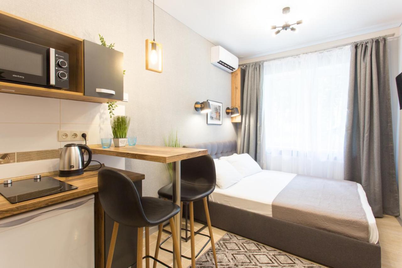 Well Located Studio - Yaroslavska Str. 21 Apartment Kharkiv Bagian luar foto