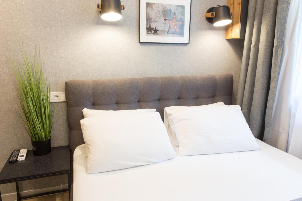 Well Located Studio - Yaroslavska Str. 21 Apartment Kharkiv Bagian luar foto