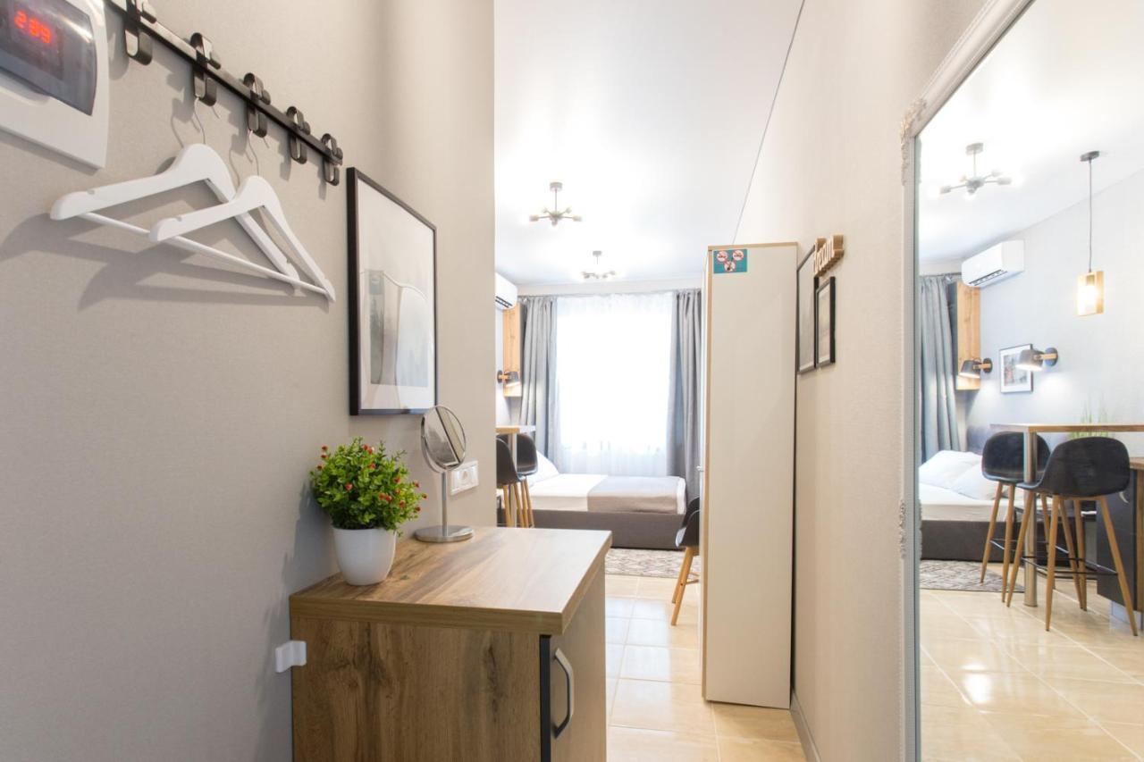 Well Located Studio - Yaroslavska Str. 21 Apartment Kharkiv Bagian luar foto