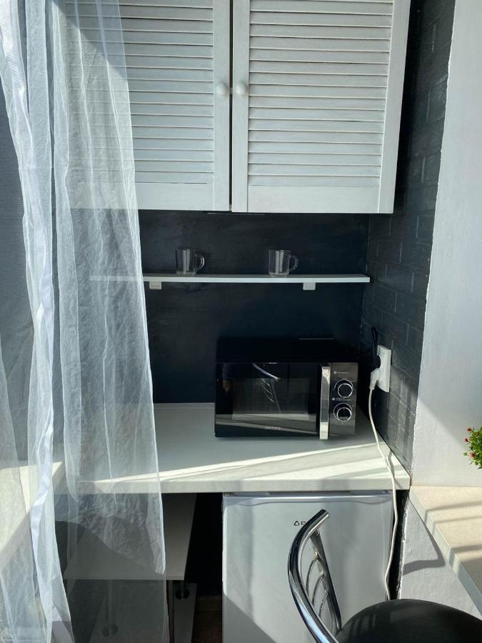 Well Located Studio - Yaroslavska Str. 21 Apartment Kharkiv Bagian luar foto