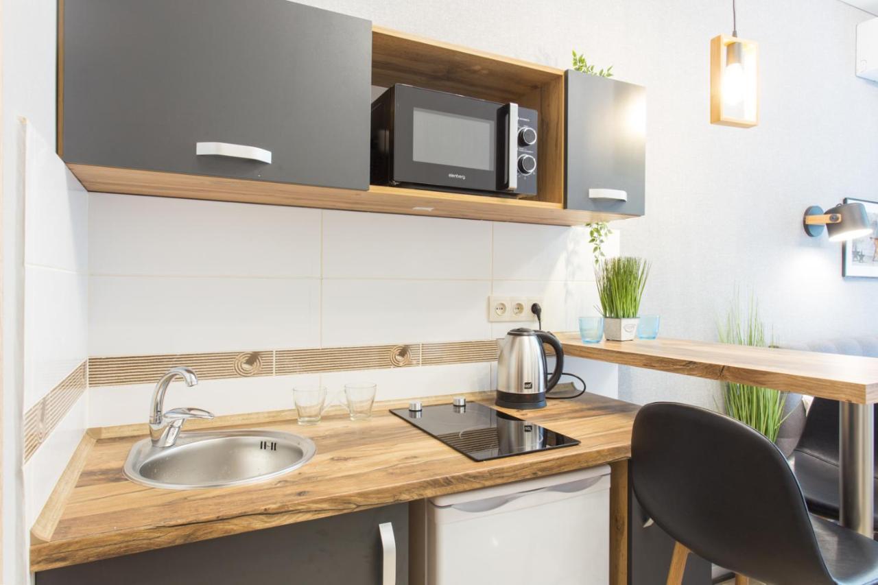 Well Located Studio - Yaroslavska Str. 21 Apartment Kharkiv Bagian luar foto