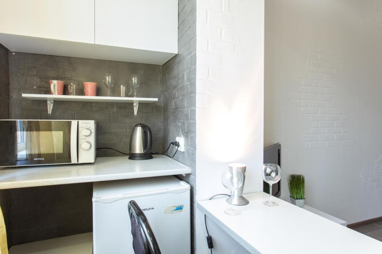 Well Located Studio - Yaroslavska Str. 21 Apartment Kharkiv Bagian luar foto